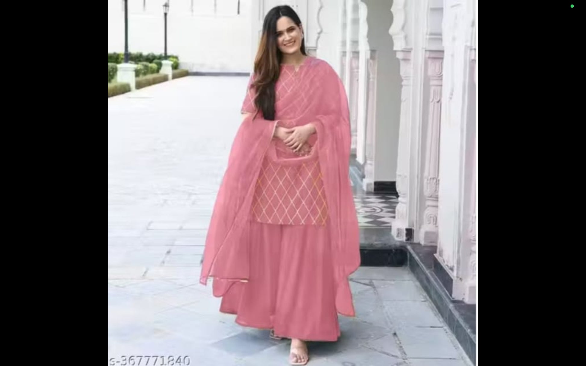 Graceful Pink Georgette Kurta Set with Dupatta