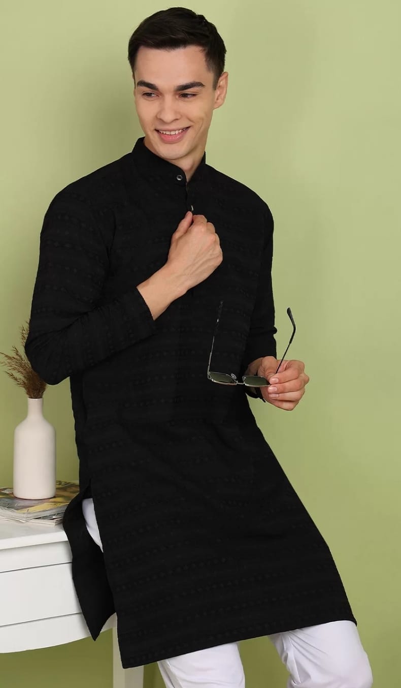 Men Embroidered Thread Work Kurta